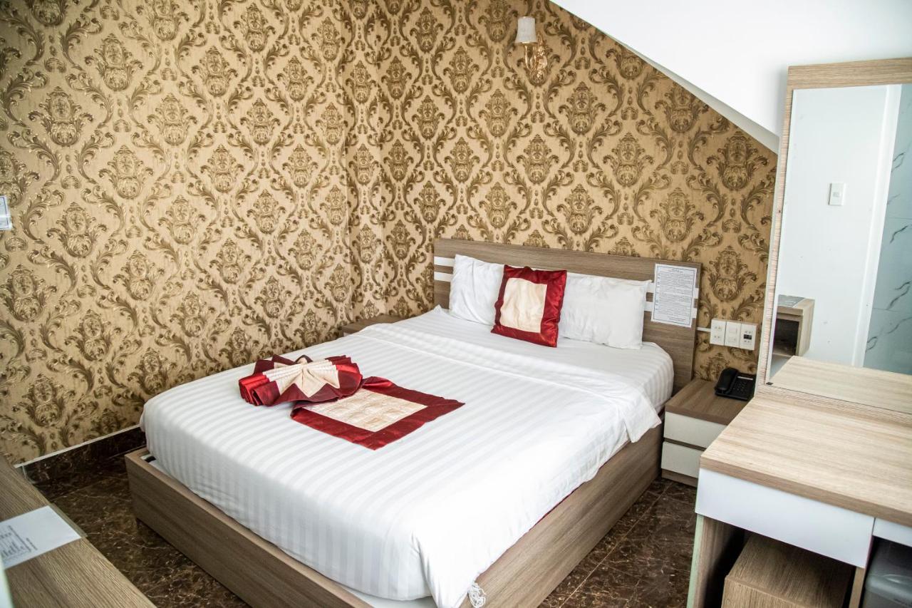Anh Tien Hotel Da Lat Exterior photo